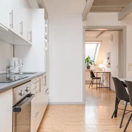 Hyggelig 2-bedroom In The Center Of Appartement *